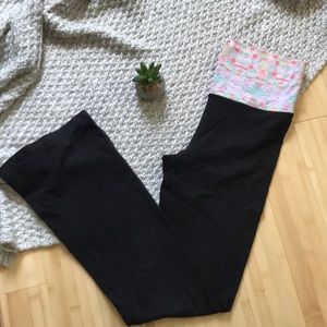 VS Bootcut Yoga Pants